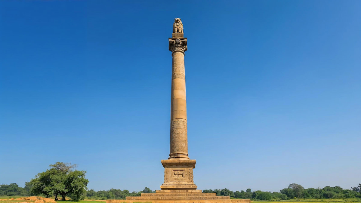 Ashokan Pillar, Lauriya-Nandangarh-ghumney